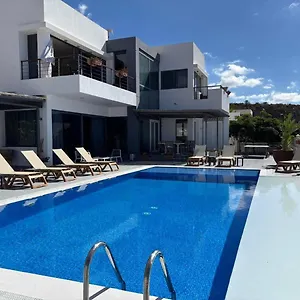 Casa Flamboyant Villa